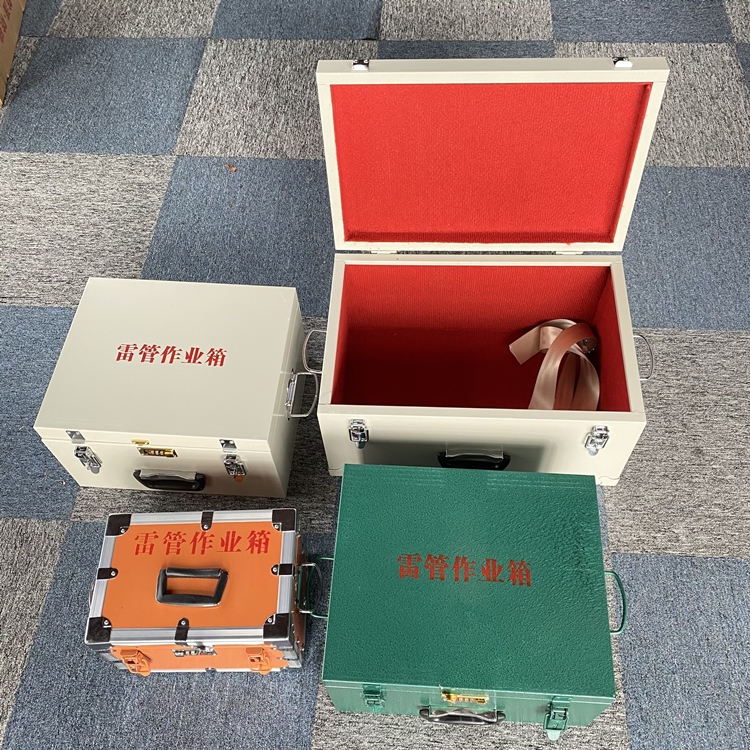 夷陵爆破工程作业箱如何选择？玻璃钢与传统材质的全面对比